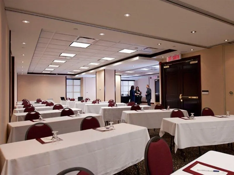 Capital Hill Hotel & Suites オタワ