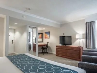 Capital Hill Hotel & Suites Ottawa