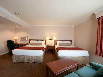Capital Hill Hotel & Suites Ottawa